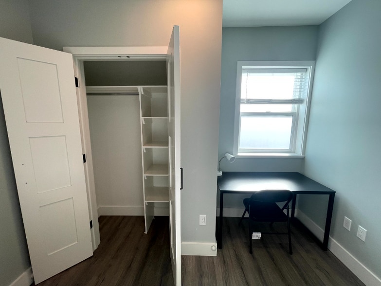 Building Photo - 77 Broad St