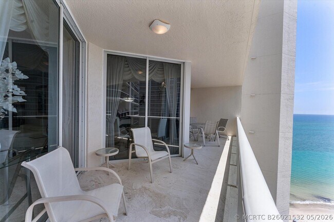 Building Photo - 3200 N Ocean Blvd