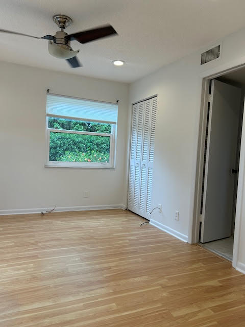 Building Photo - 13886 Vía Flora