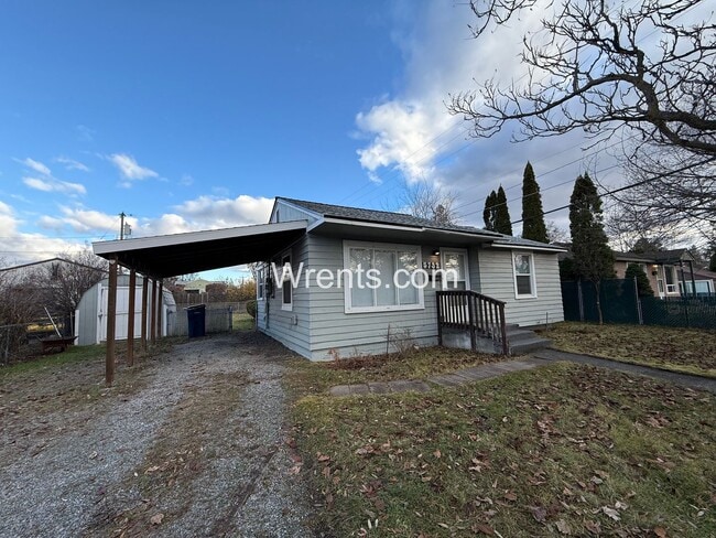 Building Photo - Charming 2 Bedroom • 1 Bath Home in Shadle