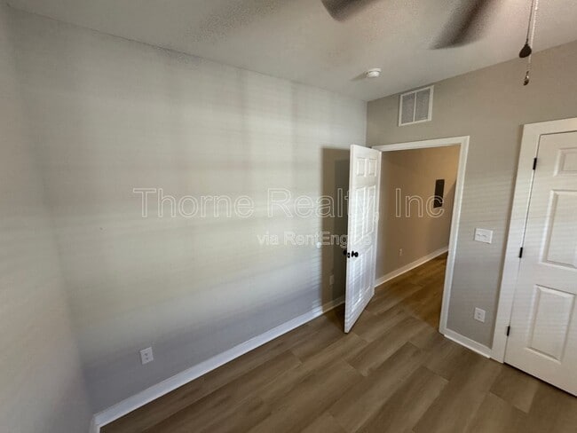 Building Photo - 815 Belleview Ave