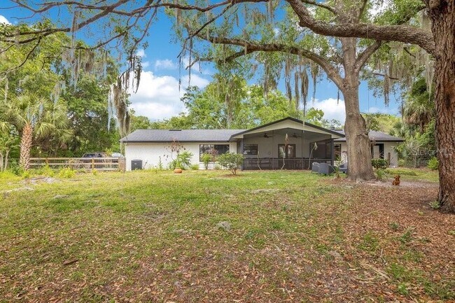 Building Photo - 3636 Lake Buynak Rd