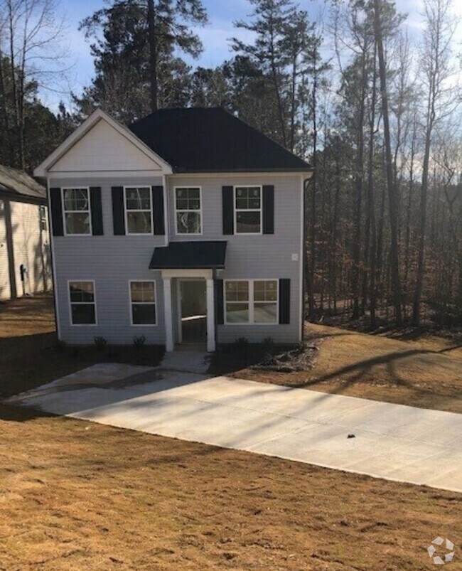 Building Photo - 2 Bed / 2.5 Bath near Lake Lanier