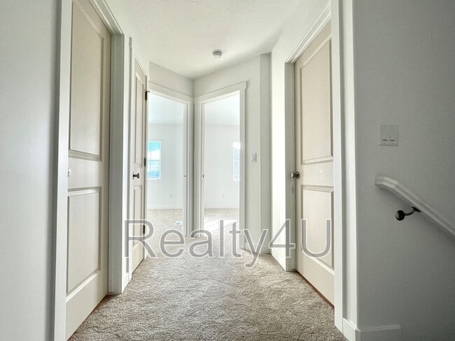 Building Photo - 3553 Hardman Way