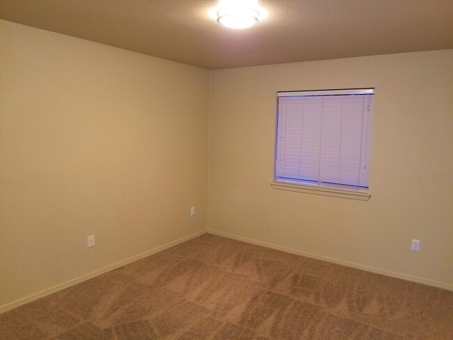 Building Photo - Upgraded West-Flagstaff Condo in the Arbor...