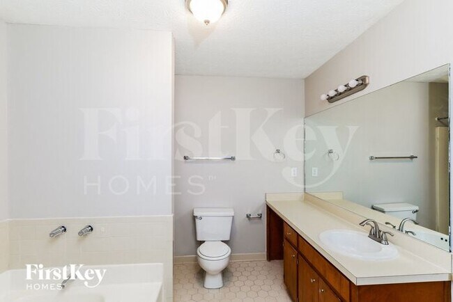 Building Photo - 334 McKees Rock Ln