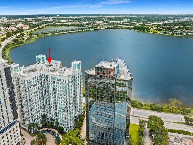 Building Photo - 300 S Australian Ave