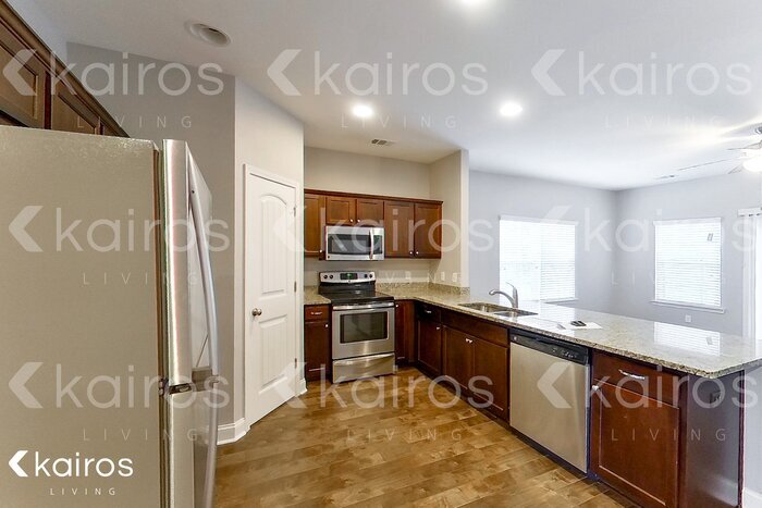 Building Photo - 601 Ferguson Ln