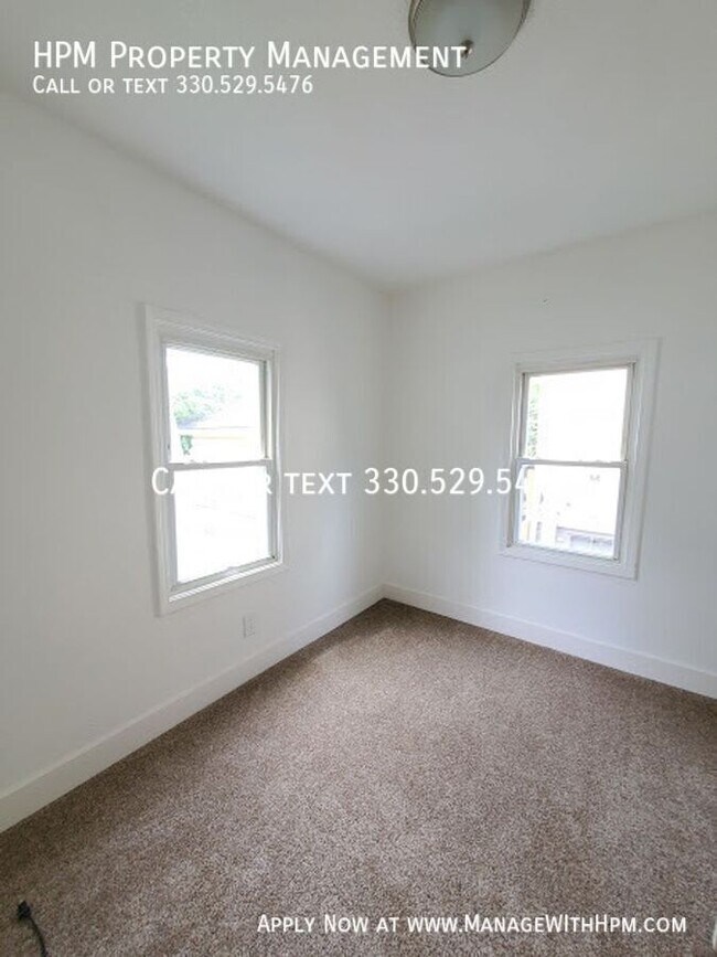Building Photo - 394 Stanton Ave