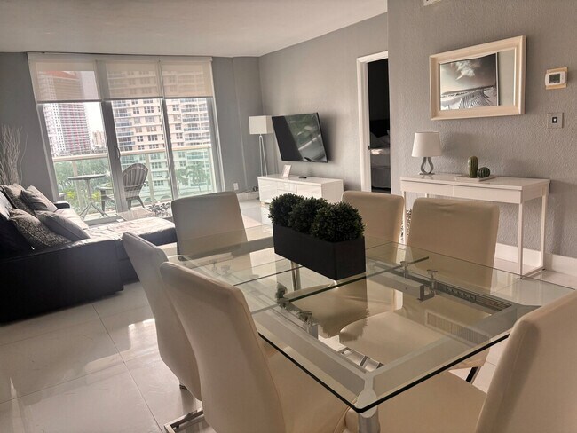 Building Photo - 3801 S Ocean Dr