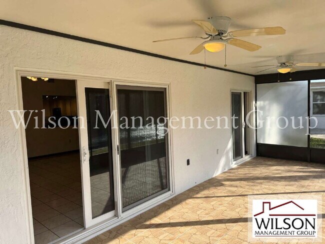 Building Photo - 1420 Flamingo Dr