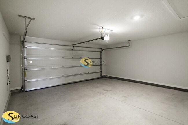 Building Photo - 8677 Kaye Ln