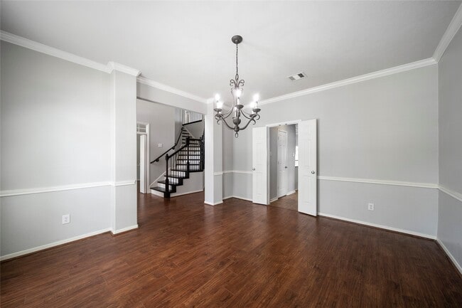 Building Photo - 312 Falcon Lake Dr