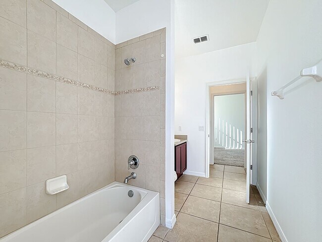 Building Photo - Pool Home-Bella Lago-3786 Eagle Isle Kissimmee FL 34746