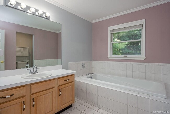 Building Photo - 5 Sherwood Farms Ct