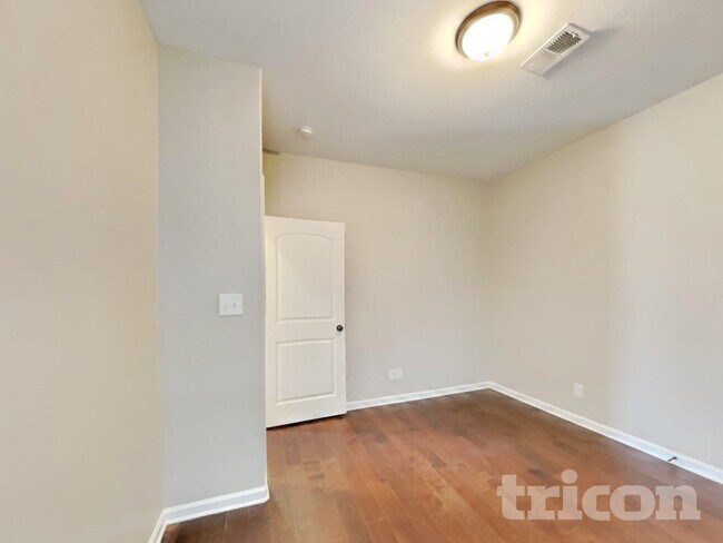 Building Photo - 365 Winter Terrace Ln