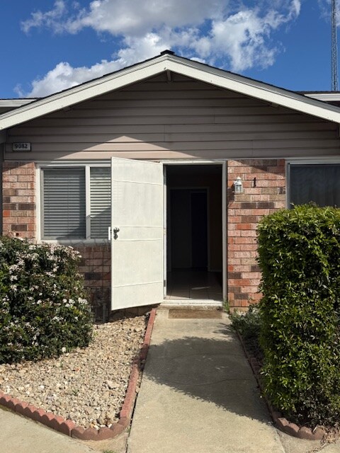 Building Photo - 9082 Piñata Way