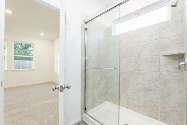 Building Photo - 1818 Whispering River Dr