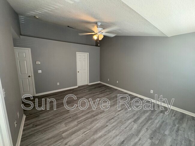 Building Photo - 11022 Black Swan Ct
