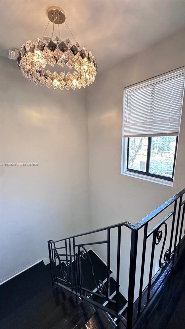 Building Photo - 320 SW 29th Rd