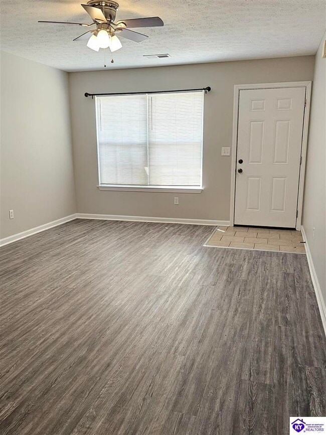 Building Photo - 145 Croghan Way