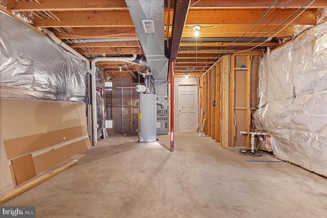 Building Photo - 18688 Potomac Station Dr