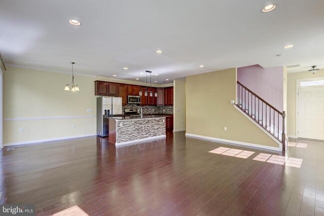 Building Photo - 101 Pearce Ln