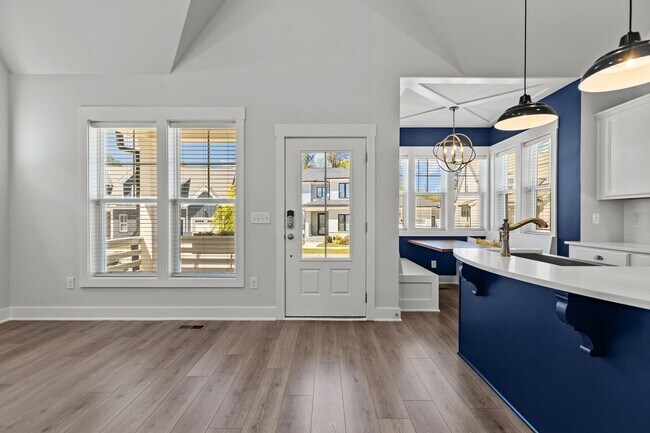 Building Photo - Beautiful 2 Bedroom/2 Bath in Chatham Park with garage!