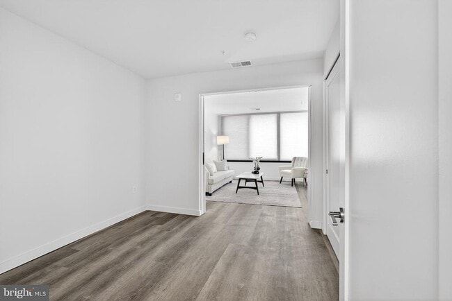 Building Photo - 700 Roeder Rd