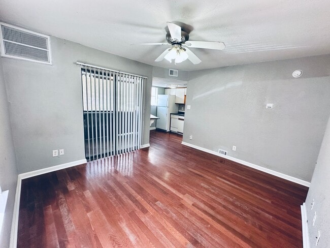 Building Photo - 2500 Burleson Rd