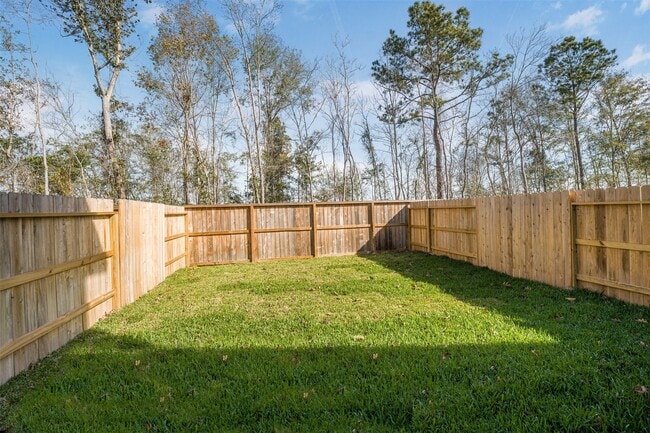 Building Photo - 919 Pertuso Ln