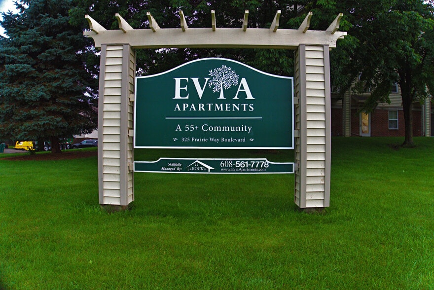 Primary Photo - Evia Apartments