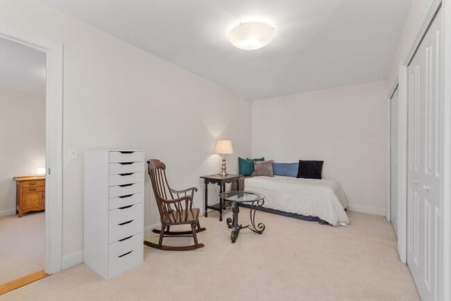 Building Photo - 60 Broadway St