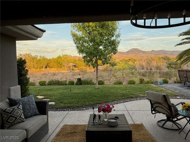 Building Photo - 105 Fountainhead Cir