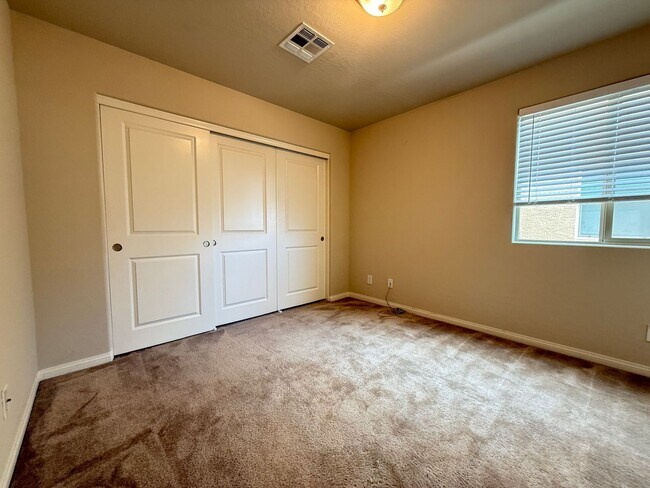 Building Photo - 8974 Don Valley Ave