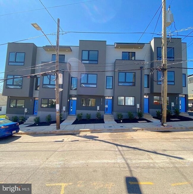 Building Photo - 5105 E St SE