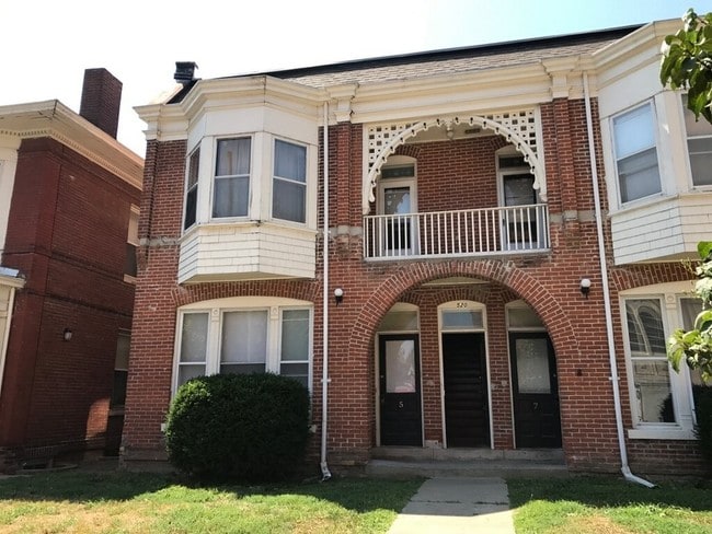 Building Photo - Eugene Field Apartments