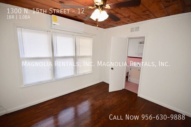 Building Photo - 1300 N 15th St
