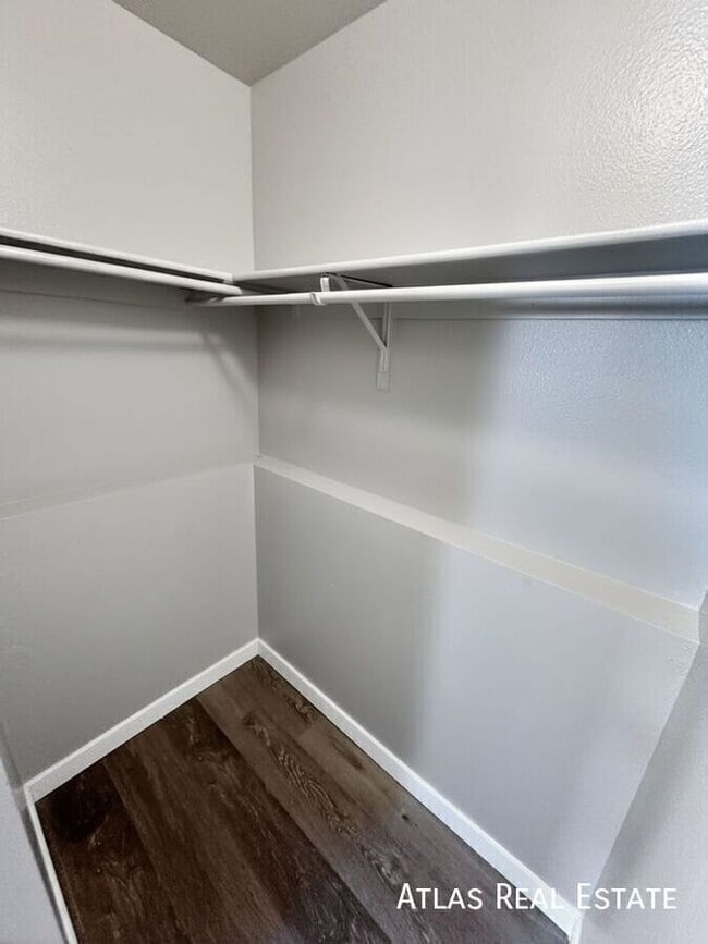 Building Photo - 1825 Zebulon Dr