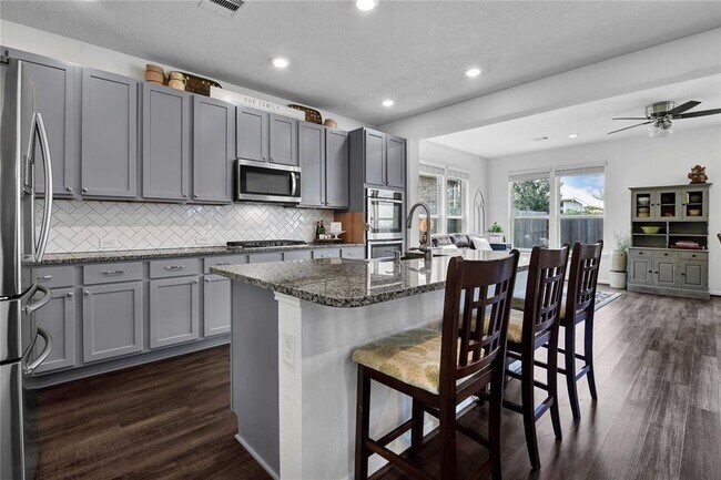 Building Photo - 5815 River Timber Trl