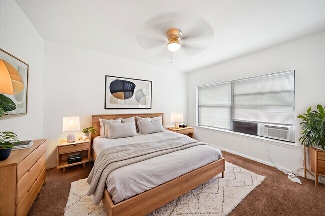 Building Photo - 406 Quitman St