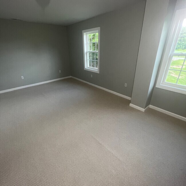 Building Photo - 3651 Gallberry Rd