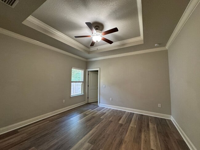 Building Photo - 2369 Belmont Dr