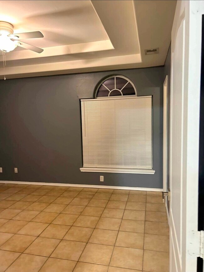 Building Photo - 4plex Edinburg