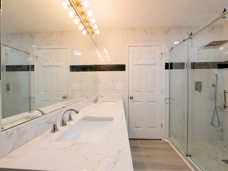 Building Photo - 2218 Willow Crest Cir