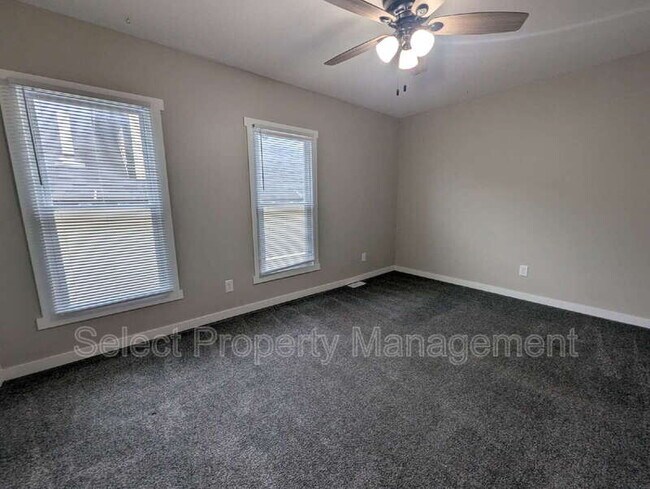 Building Photo - 603 Lavina St