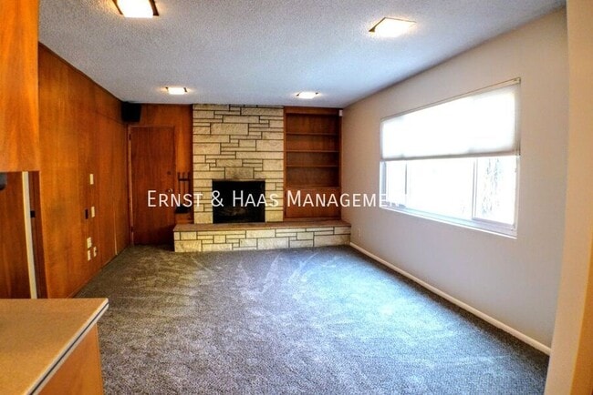 Building Photo - 3700 Weston Pl