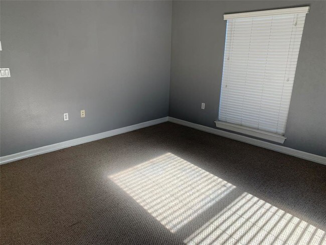 Building Photo - 3501 Chenevert St