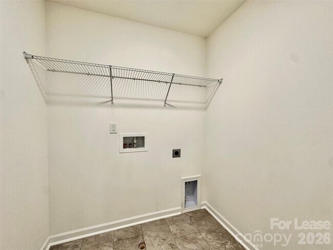 Building Photo - 8116 Ramsburg Dr