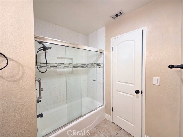 Building Photo - 10422 S Oakhaven Dr